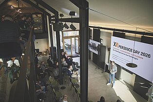 LED Wand im Townhall Setup am zgoll: Blecherhof